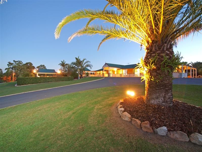 1 Ashleigh Court, Eatons Hill QLD 4037