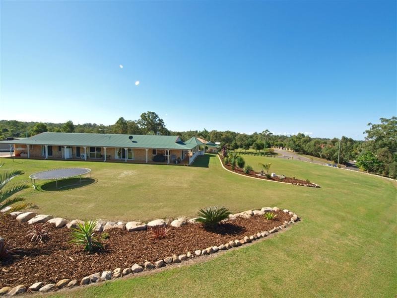 1 Ashleigh Court, Eatons Hill QLD 4037