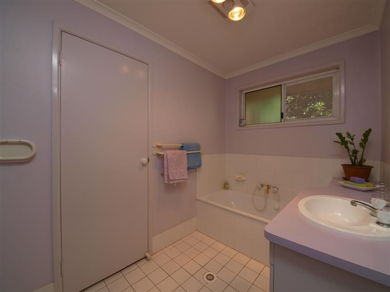 25 Chisholm Court, Albany Creek QLD 4035