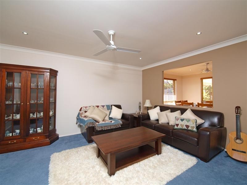 18 Pardalote Place, Cashmere QLD 4500