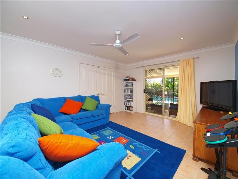 18 Pardalote Place, Cashmere QLD 4500