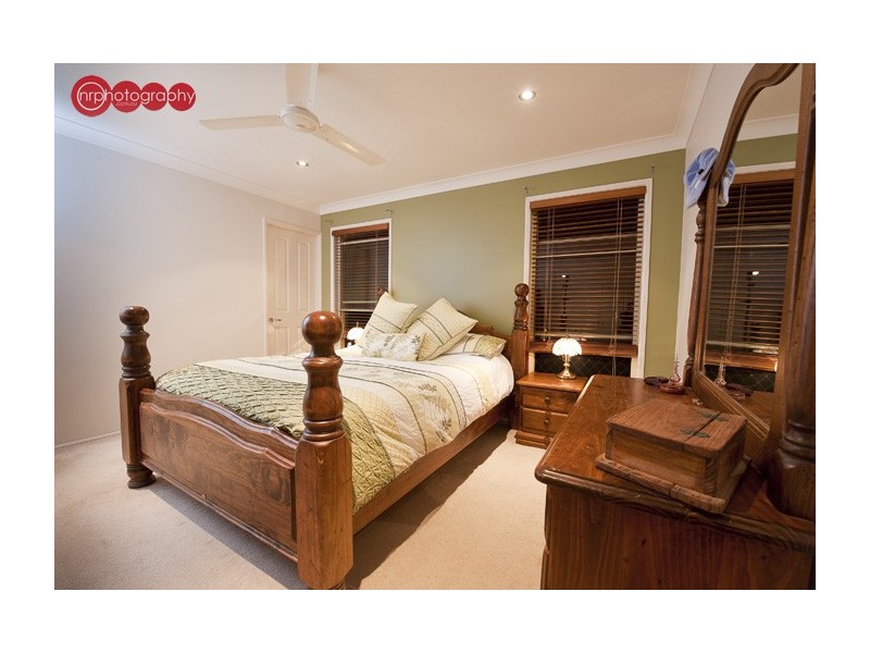 18 Pardalote Place, Cashmere QLD 4500