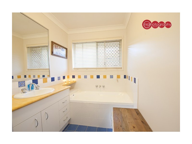 18 Pardalote Place, Cashmere QLD 4500