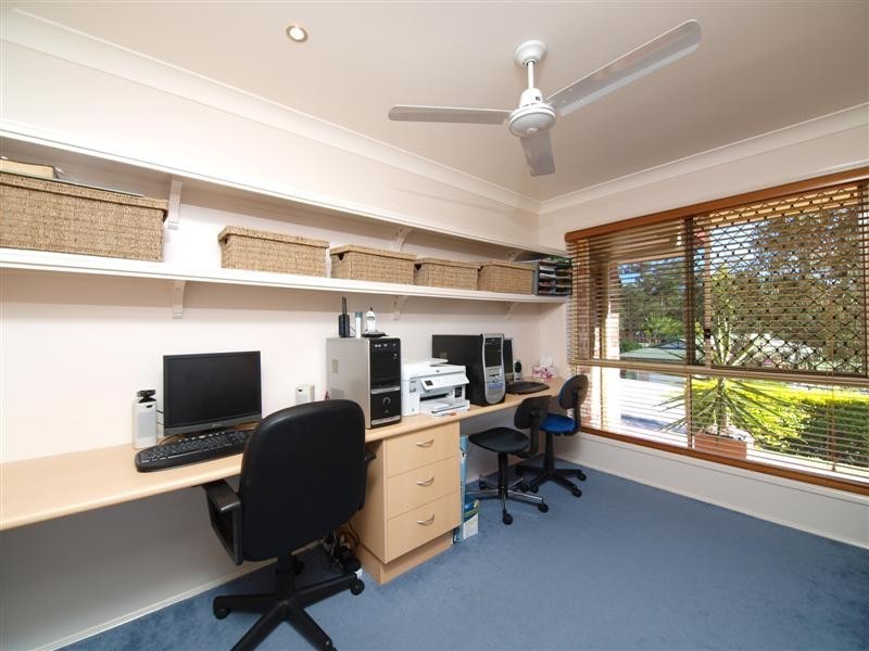 18 Pardalote Place, Cashmere QLD 4500