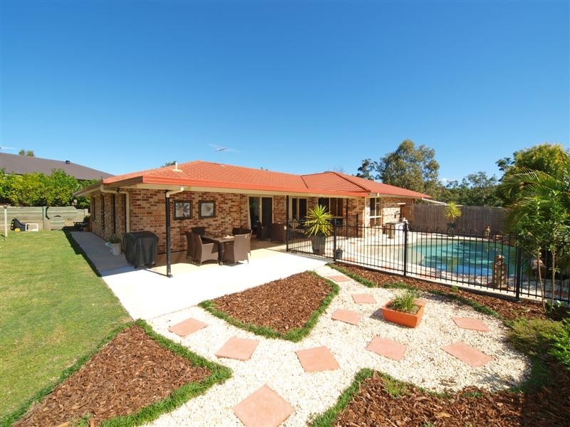 18 Pardalote Place, Cashmere QLD 4500