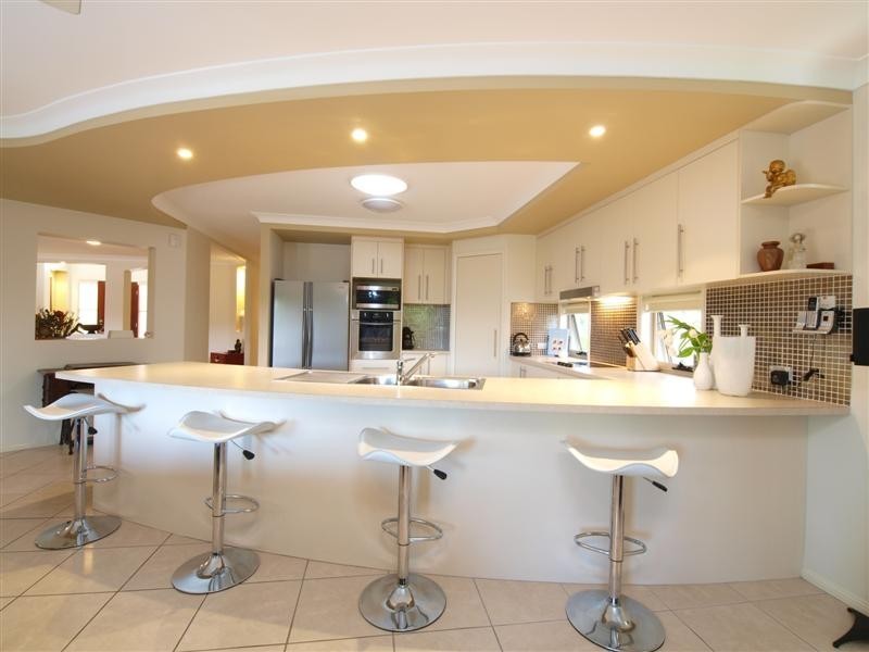 77 Faheys Road West, Albany Creek QLD 4035