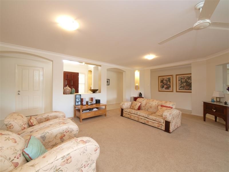 77 Faheys Road West, Albany Creek QLD 4035