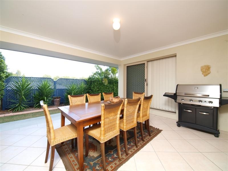 77 Faheys Road West, Albany Creek QLD 4035