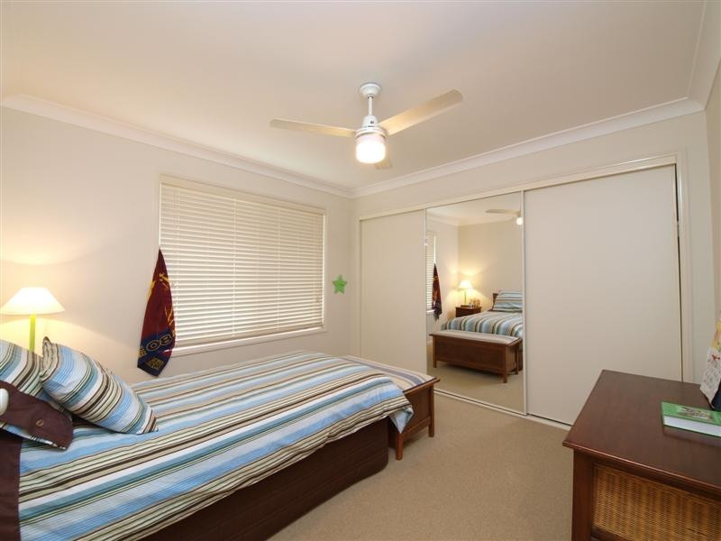 77 Faheys Road West, Albany Creek QLD 4035