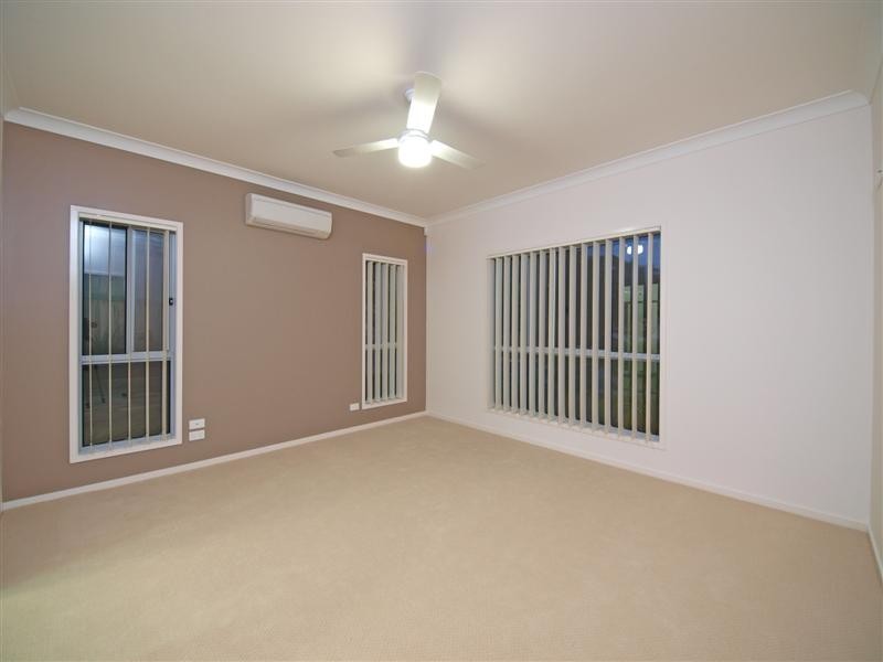 5 Sunbeam Court, Eatons Hill QLD 4037