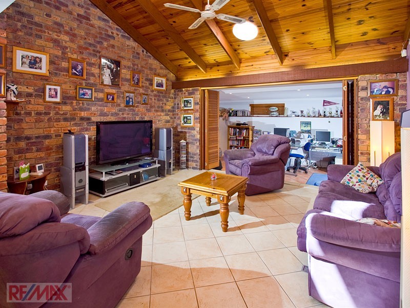 26 Brittainy St, Petrie QLD 4502