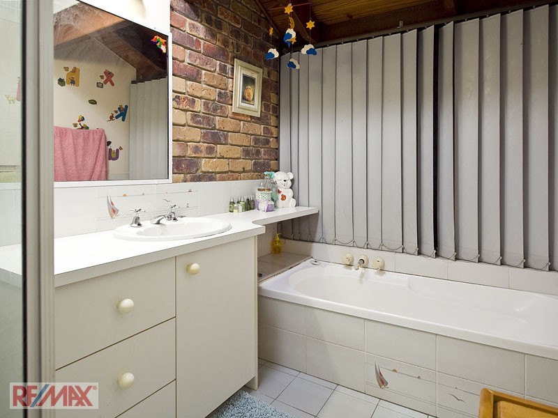 26 Brittainy St, Petrie QLD 4502