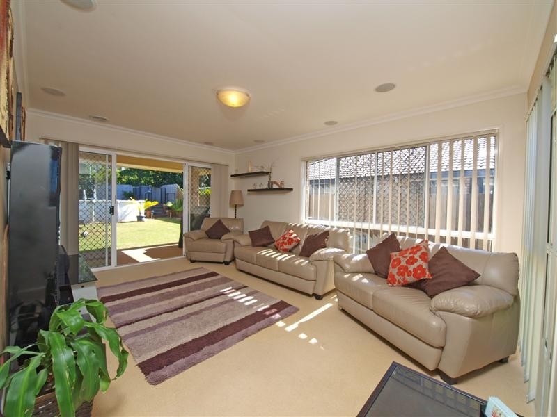 18 LINKS CR, Joyner QLD 4500