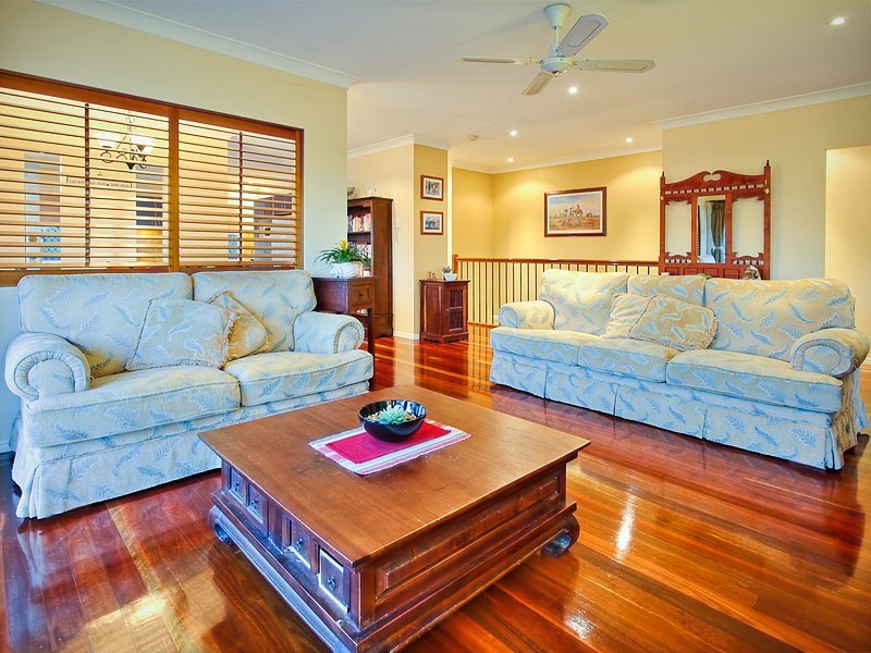 5 Chester Court, Petrie QLD 4502