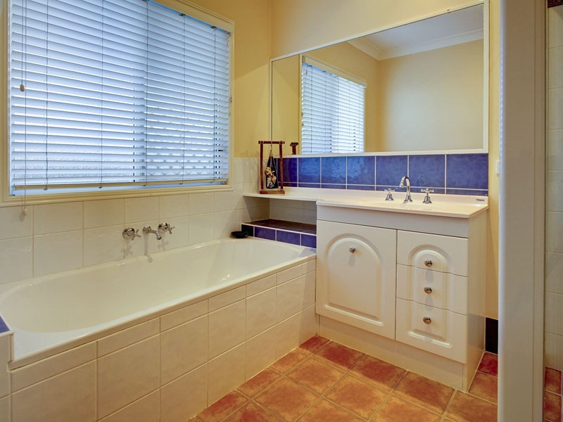 5 Chester Court, Petrie QLD 4502