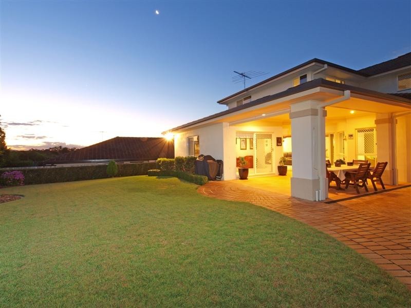 26 Voyager Circuit, Bridgeman Downs QLD 4035