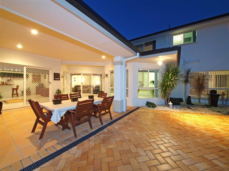 26 Voyager Circuit, Bridgeman Downs QLD 4035