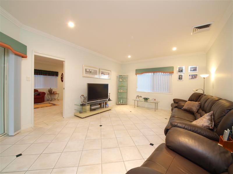 26 Voyager Circuit, Bridgeman Downs QLD 4035