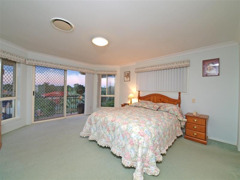 26 Voyager Circuit, Bridgeman Downs QLD 4035