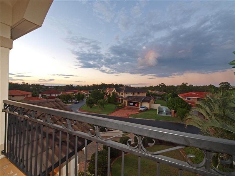 26 Voyager Circuit, Bridgeman Downs QLD 4035