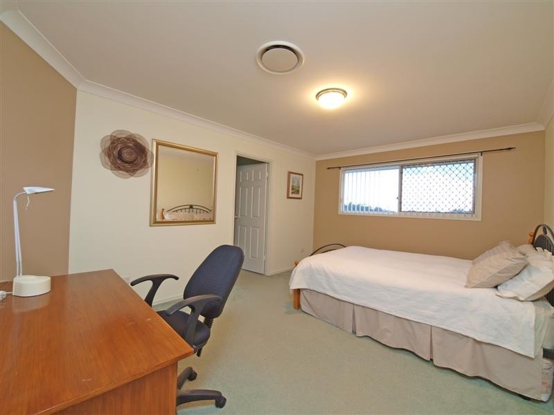 26 Voyager Circuit, Bridgeman Downs QLD 4035