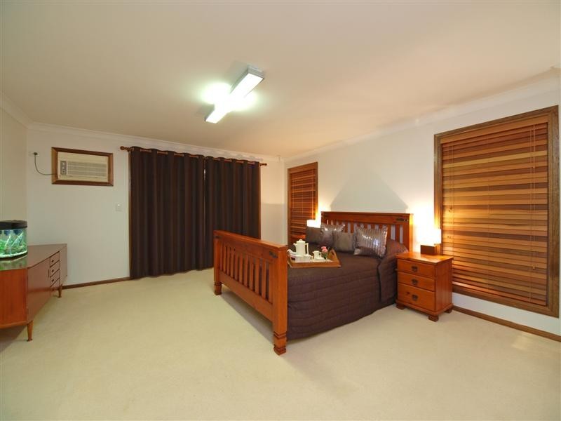 20 Hidden Valley Drive, Eatons Hill QLD 4037