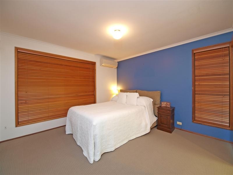 20 Hidden Valley Drive, Eatons Hill QLD 4037