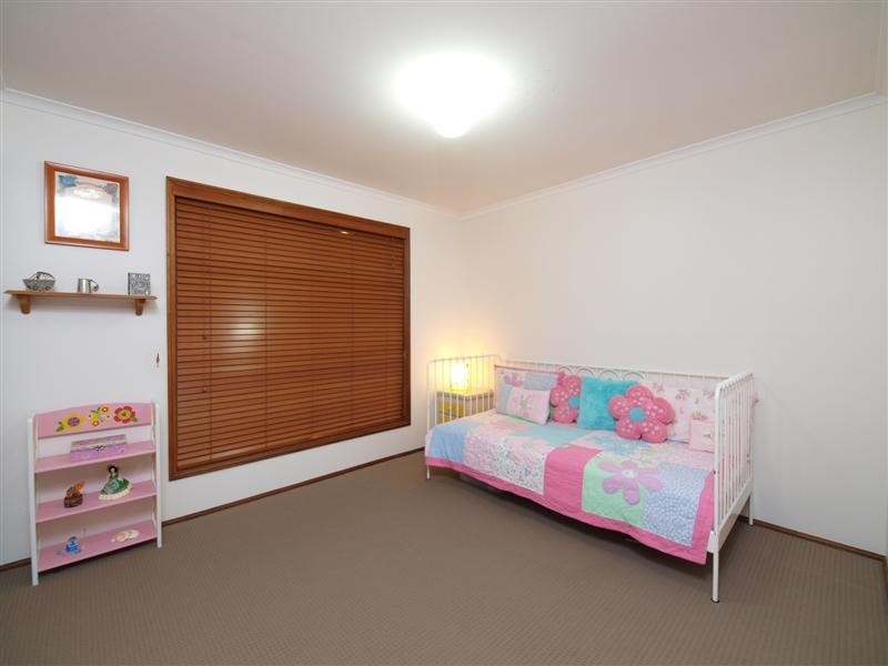 20 Hidden Valley Drive, Eatons Hill QLD 4037