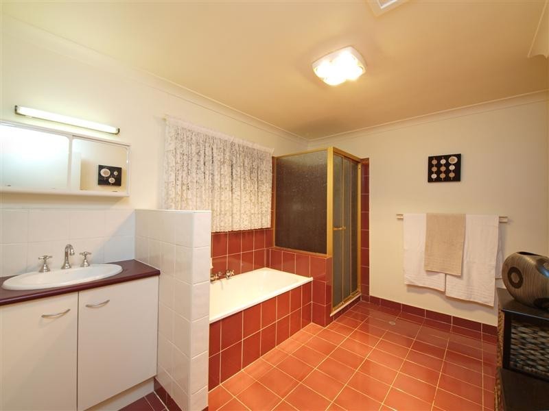 35 Hagman Street, Stafford Heights QLD 4053