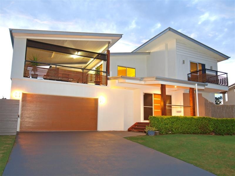 14 Emanual Court, Eatons Hill QLD 4037