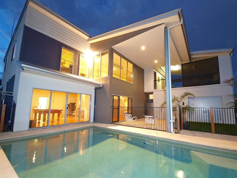 14 Emanual Court, Eatons Hill QLD 4037