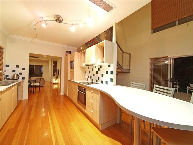 14 Emanual Court, Eatons Hill QLD 4037