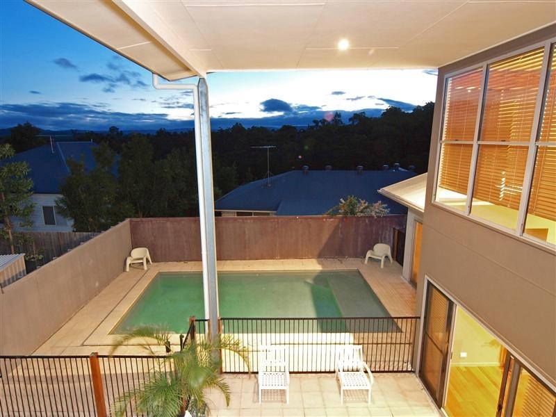 14 Emanual Court, Eatons Hill QLD 4037