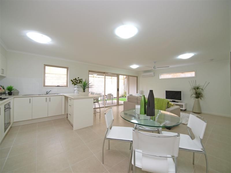 21 Lacey Road, Carseldine QLD 4034