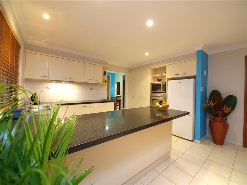 7 Poona Court, Albany Creek QLD 4035
