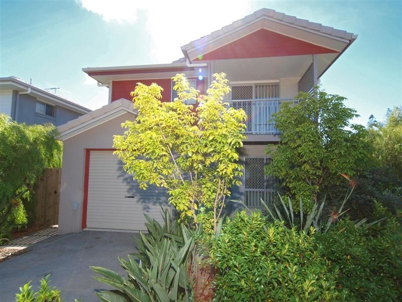 Unit 8 / 19  O’Reilly St, Wakerley QLD 4154
