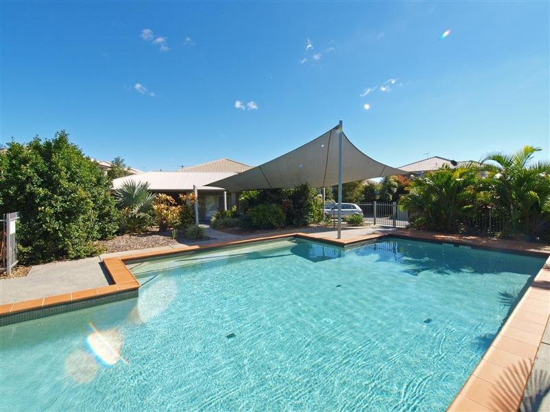 Unit 8 / 19  O’Reilly St, Wakerley QLD 4154