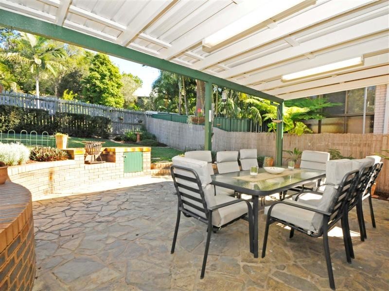27 Bunya Park Drive, Eatons Hill QLD 4037