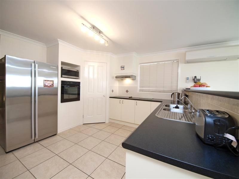 2 Hillary Drive, Warner QLD 4500