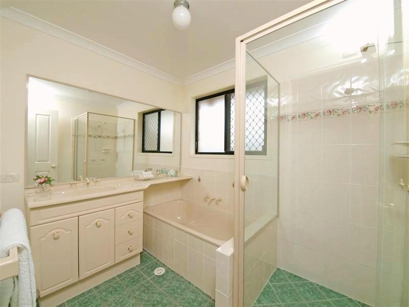 2 Hillary Drive, Warner QLD 4500