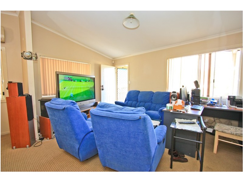8 PASCOE ST, Gailes QLD 4300