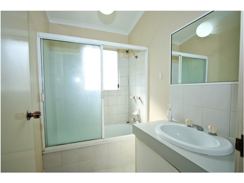 8 PASCOE ST, Gailes QLD 4300