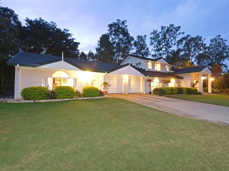 52 FAIRLANE ST, Joyner QLD 4500