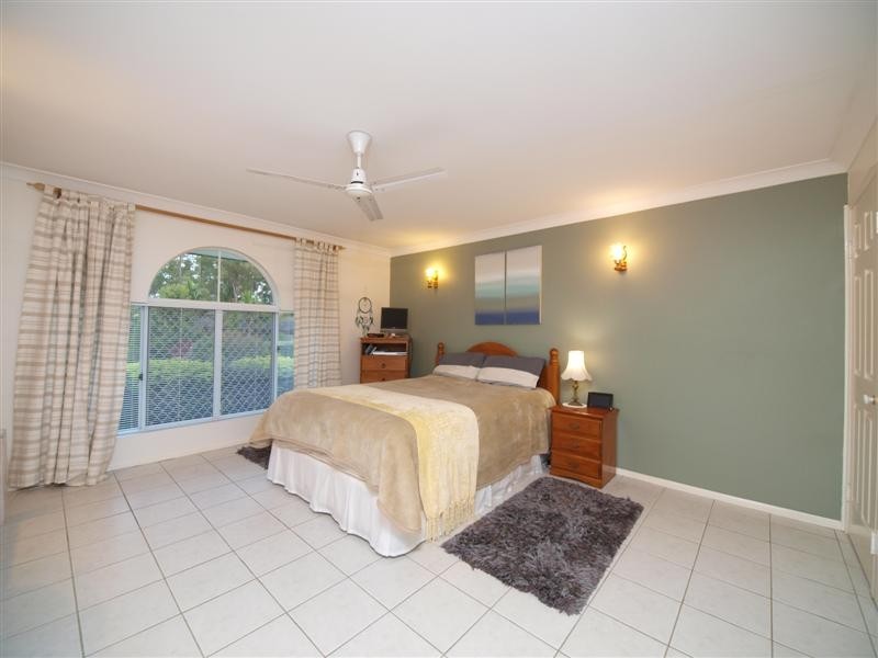52 FAIRLANE ST, Joyner QLD 4500