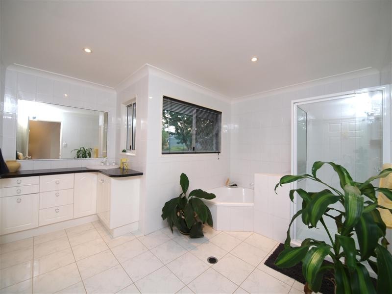 52 FAIRLANE ST, Joyner QLD 4500