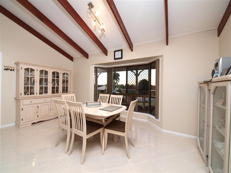 7 TANAGER ST, Albany Creek QLD 4035