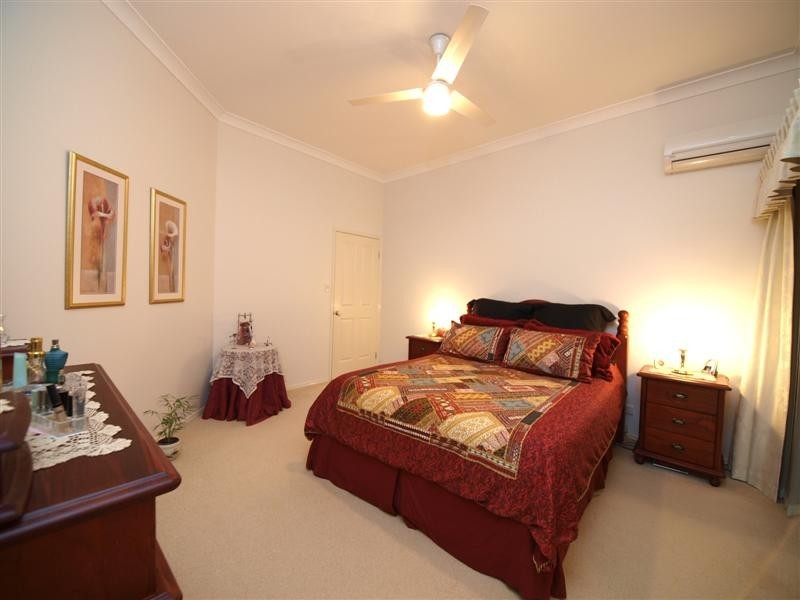 3 Hillgrove Close, Eatons Hill QLD 4037