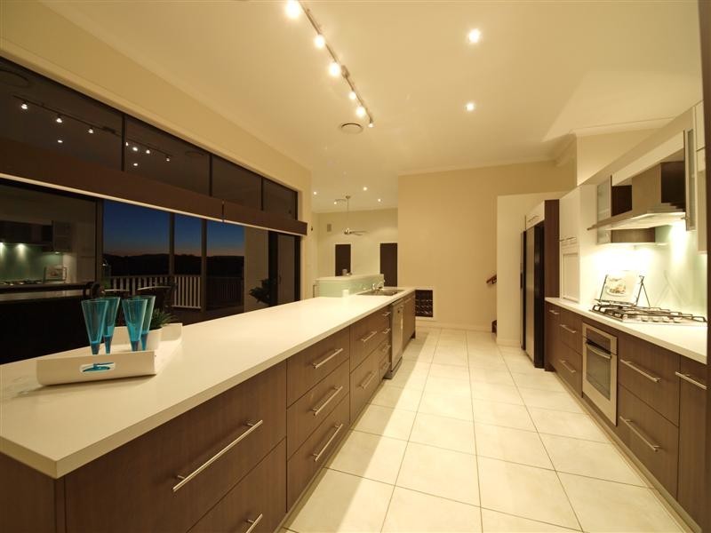 16 Alberic Court, Eatons Hill QLD 4037