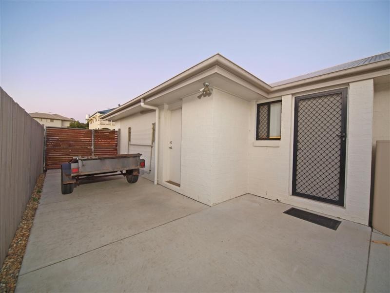 16 Alberic Court, Eatons Hill QLD 4037