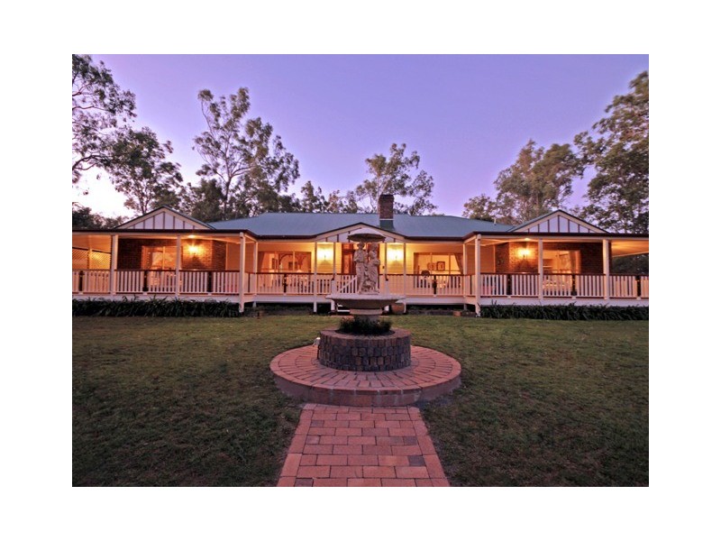 3 Bracken Court, Cashmere QLD 4500